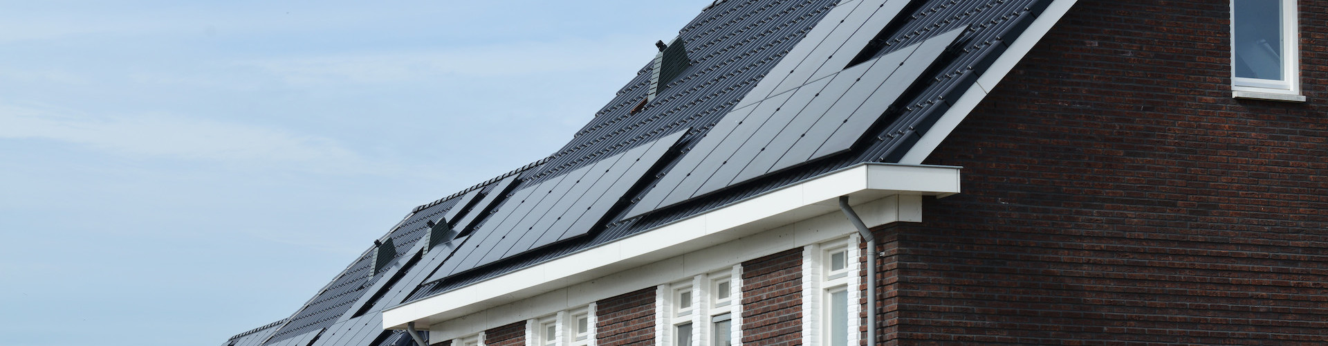 Zonnepanelen advisering, plaatsing en installatie door H&W Totaaldak